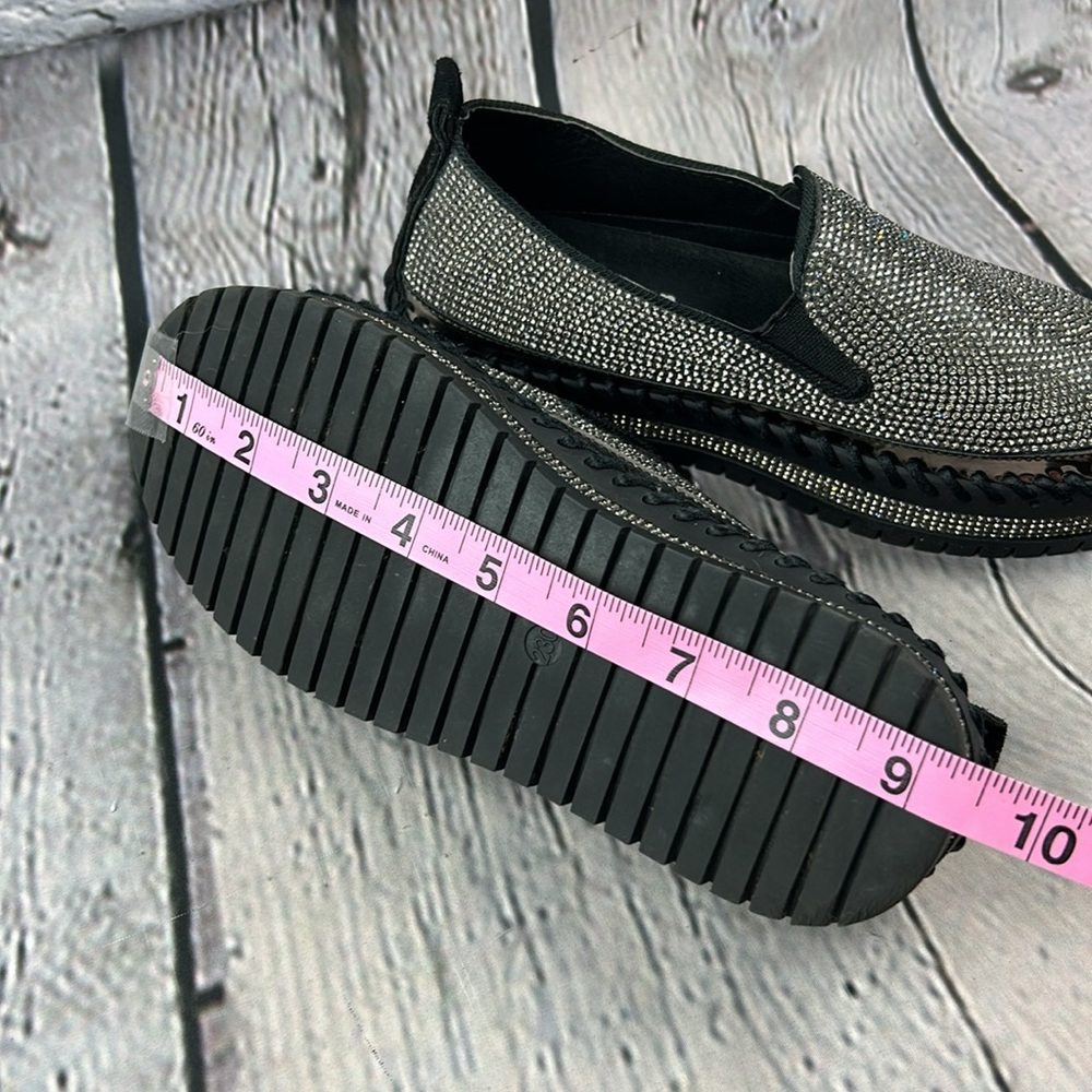 MUGUAN COMPANY - 1997 Black Silver Jeweled Slip On Flats - Picture 9 of 17